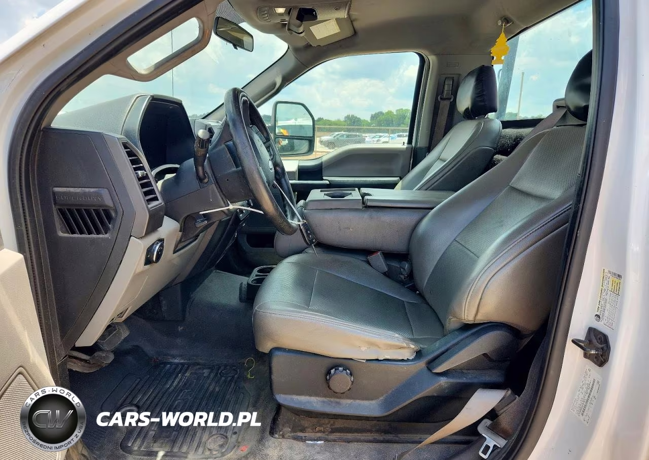 2019 Ford F250 Super Duty VIN:1FTBF2A67KEG18914 - 7