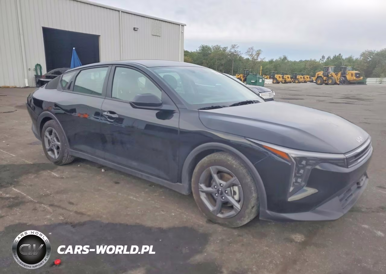 2025 Kia K4 Lxs VIN:3KPFT4DE4SE226292 - 4