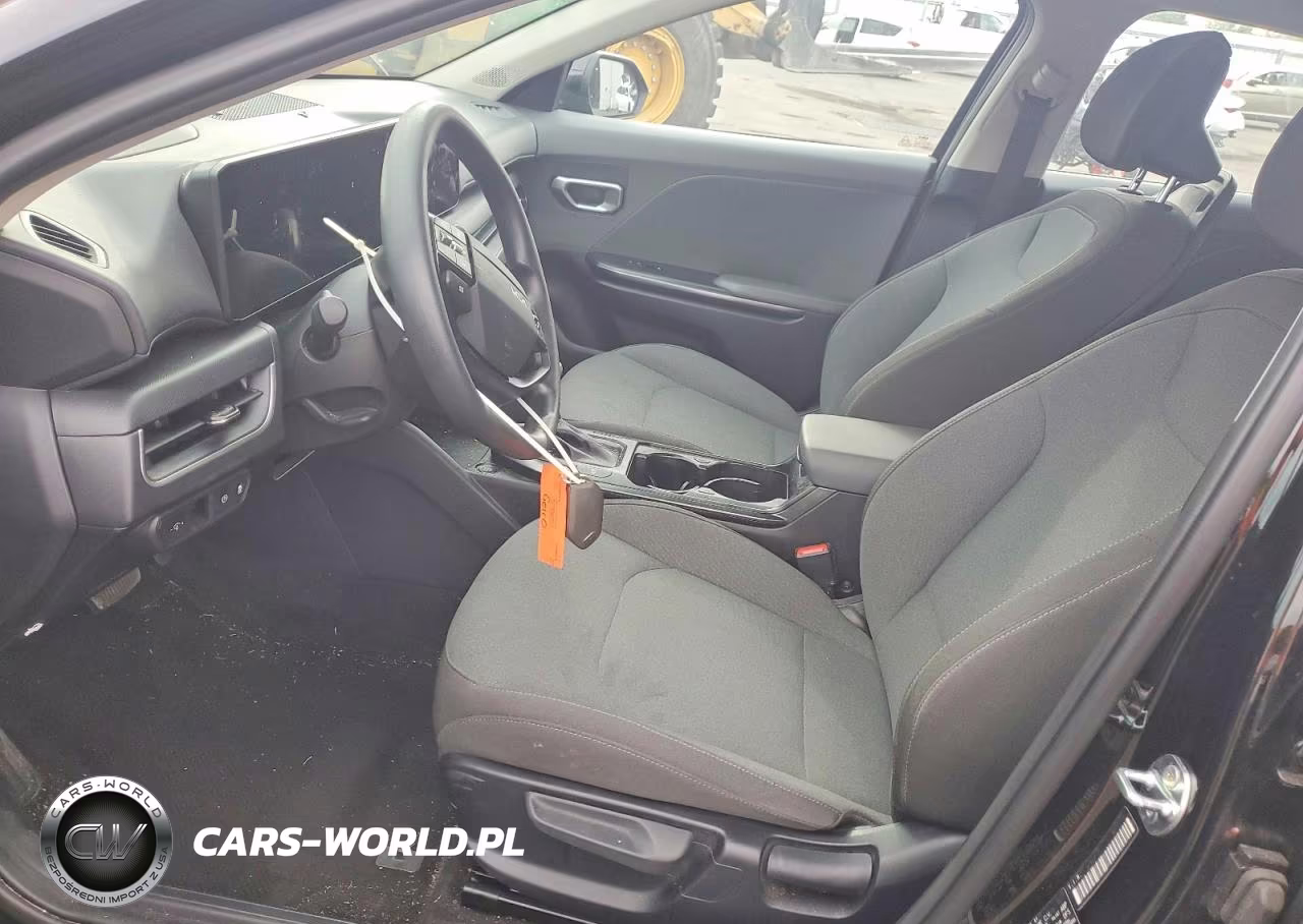 2025 Kia K4 Lxs VIN:3KPFT4DE4SE226292 - 7