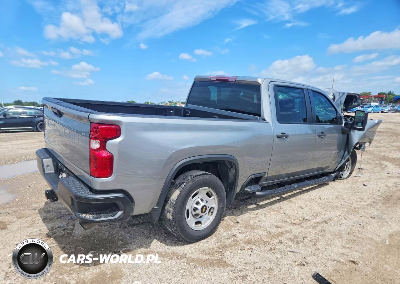 2024 Chevrolet Silverado C2500 Heavy Duty VIN:2GC4WLE77R1206019 - 3