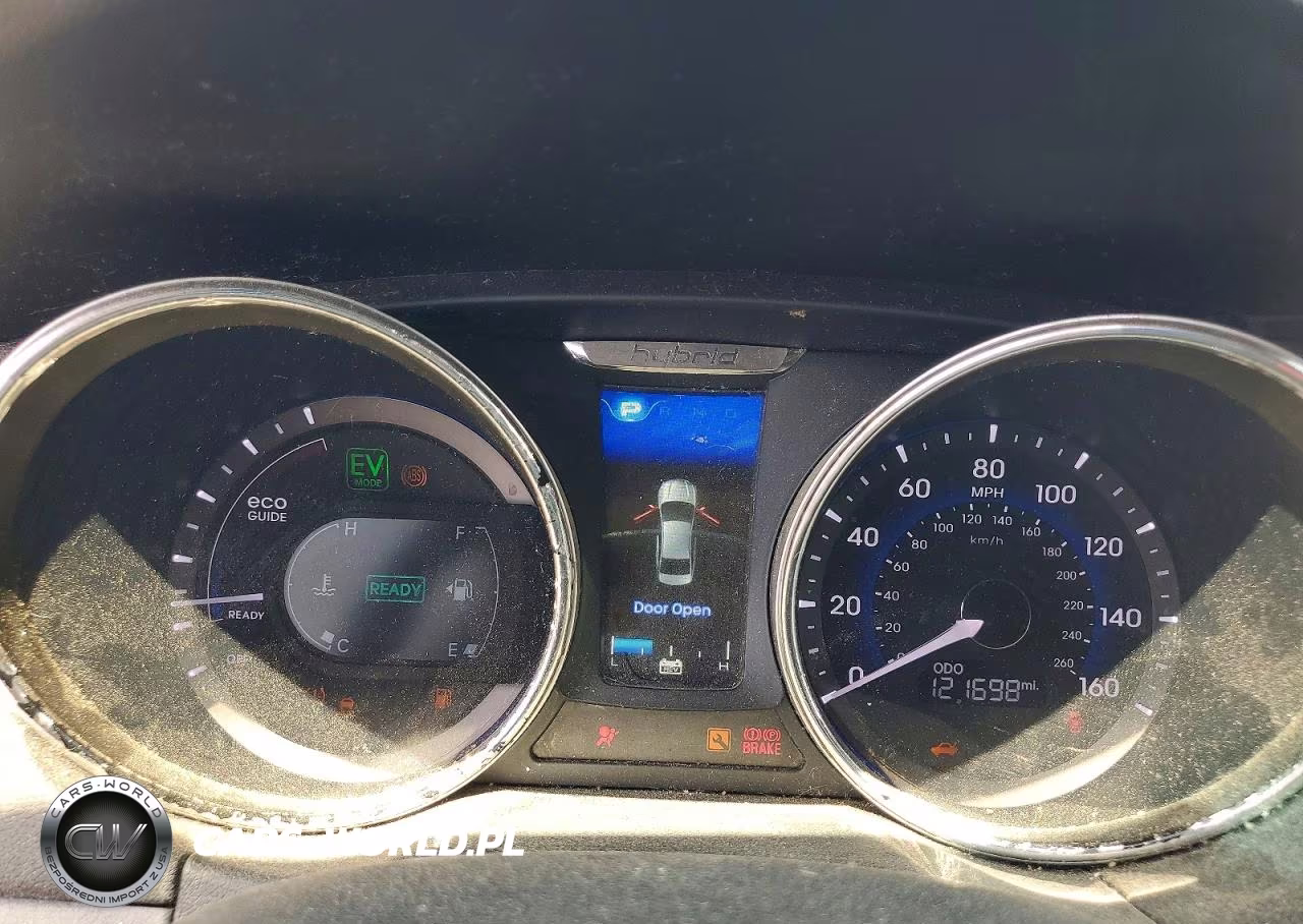 2015 Hyundai Sonata Hybrid Limited VIN:KMHEC4A48FA119838 - 9