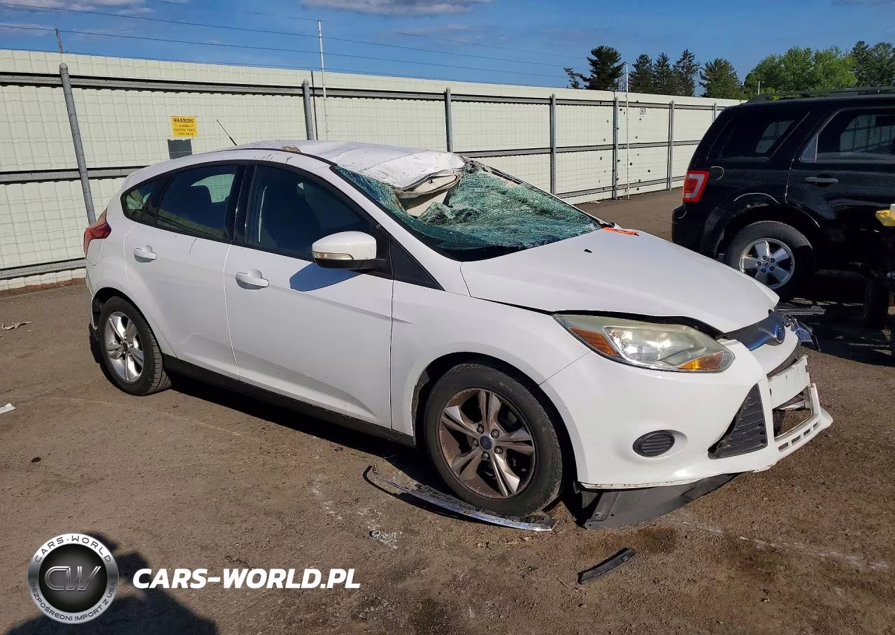 2013 Ford Focus Se VIN:1FADP3K27DL360020 - 4