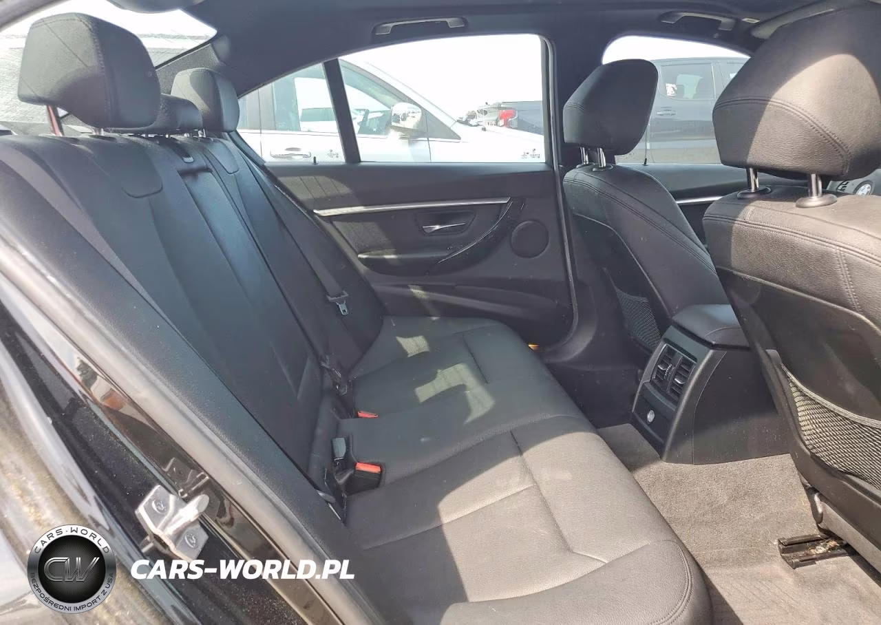 2018 BMW 330 I VIN:WBA8B9G52JNU97685 - 10