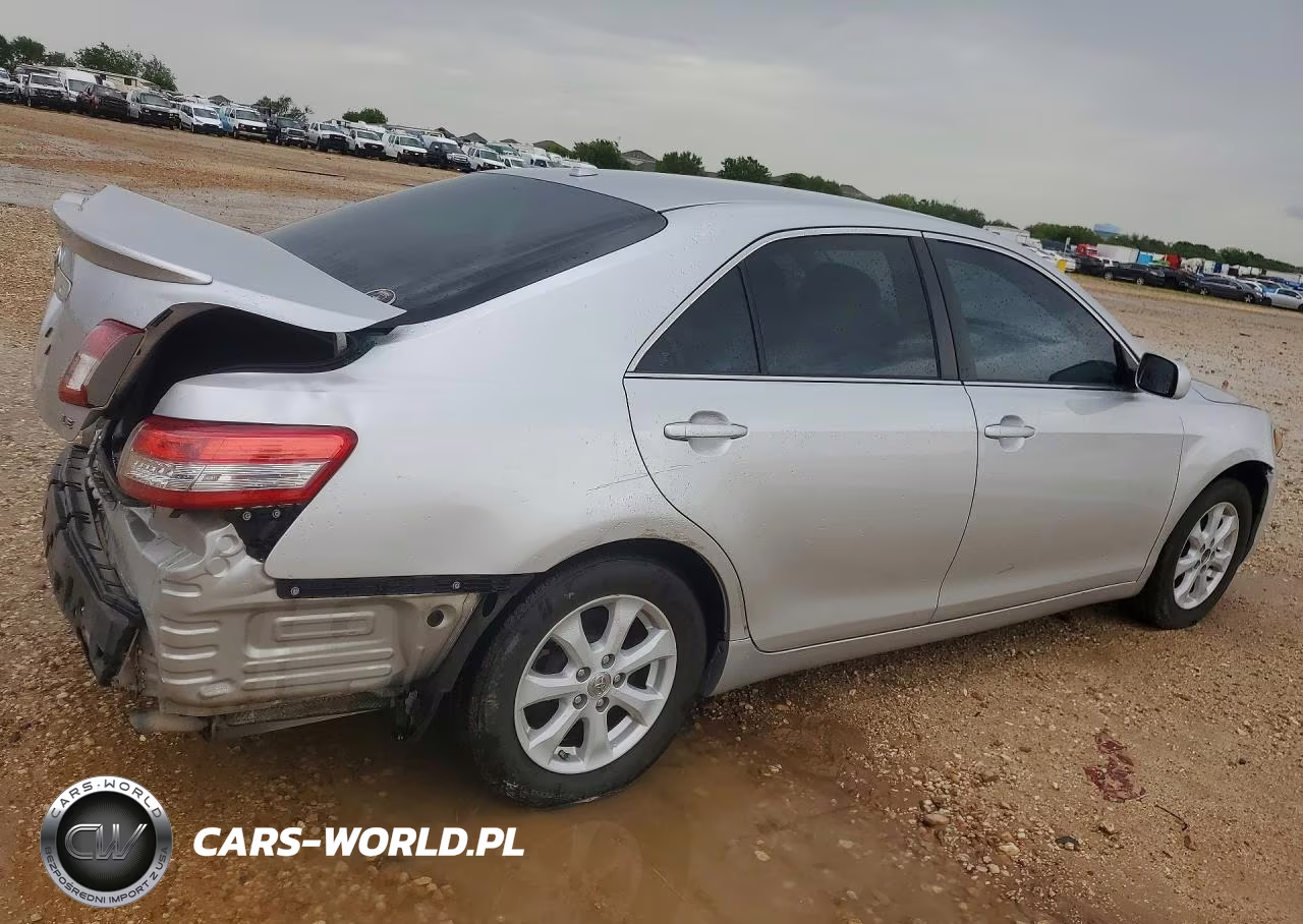 2010 Toyota Camry Le VIN:4T1BF3EK7AU097142 - 3