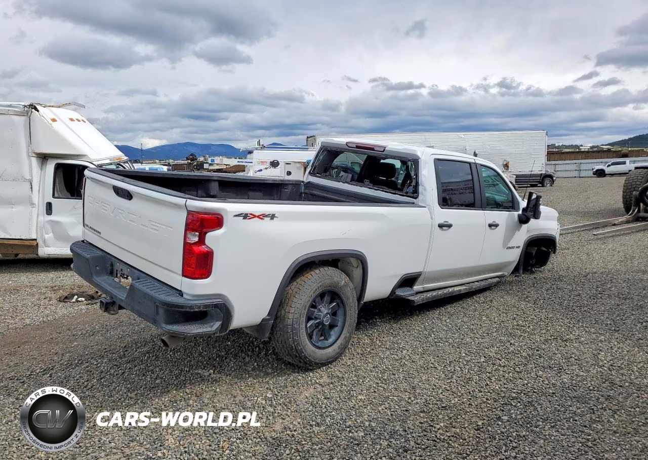 2024 Chevrolet Silverado K2500 Heavy Duty VIN:1GC4YLE7XRF265245 - 3