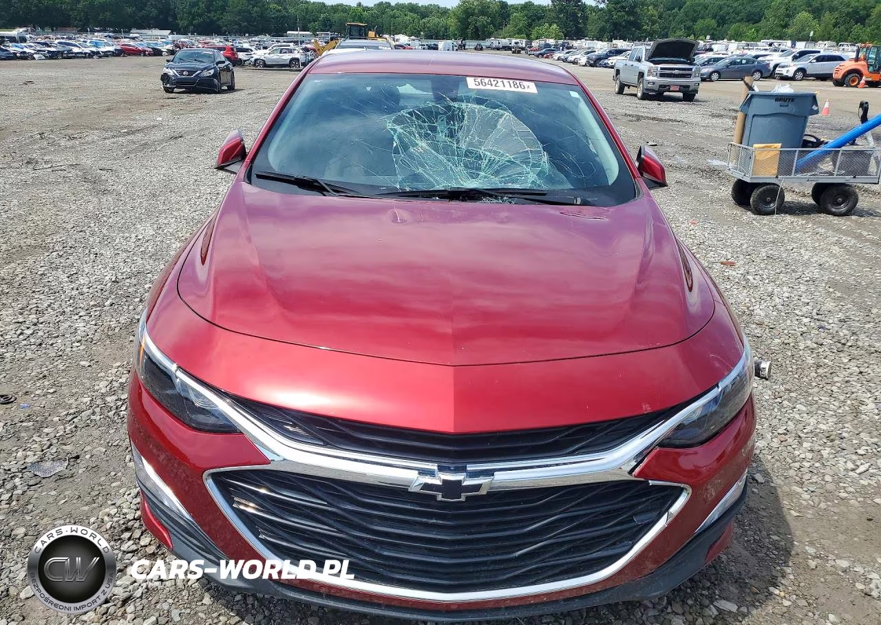 2021 Chevrolet Malibu Rs VIN:1G1ZG5ST4MF085542 - 5