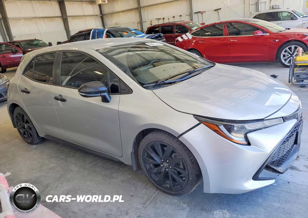 2022 Toyota Corolla Hatchback Se Nightshade Edition VIN:JTND4MBE1N3181178 - 4
