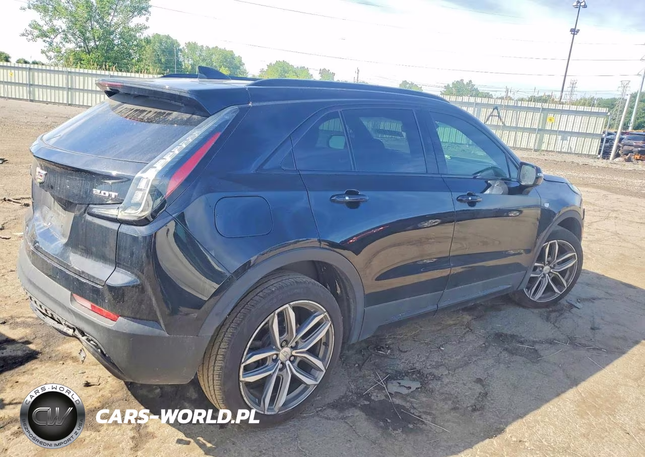 2019 Cadillac Xt4 Sport VIN:1GYFZFR47KF134247 - 3