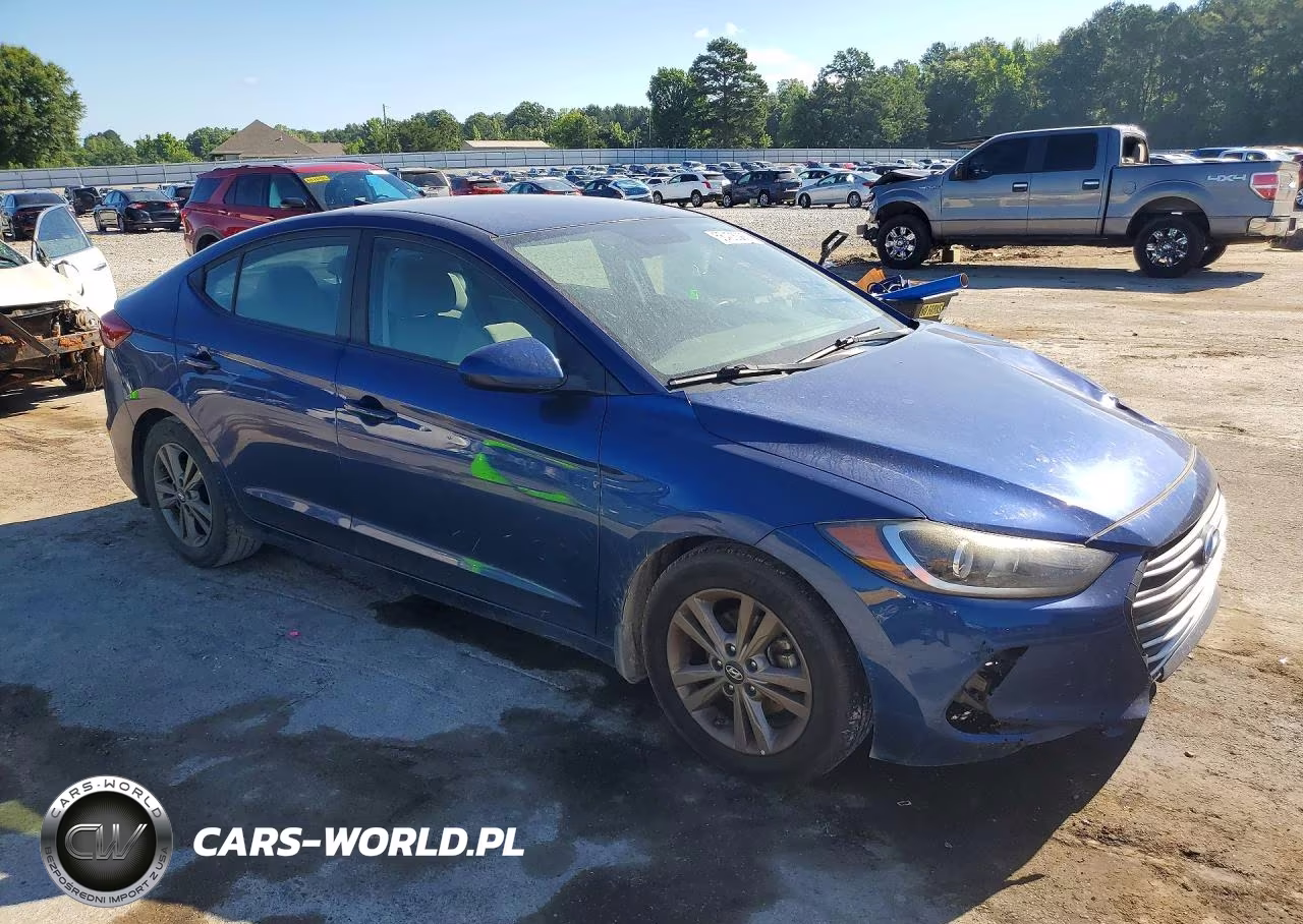 2018 Hyundai Elantra Sel VIN:5NPD84LF6JH332689 - 4