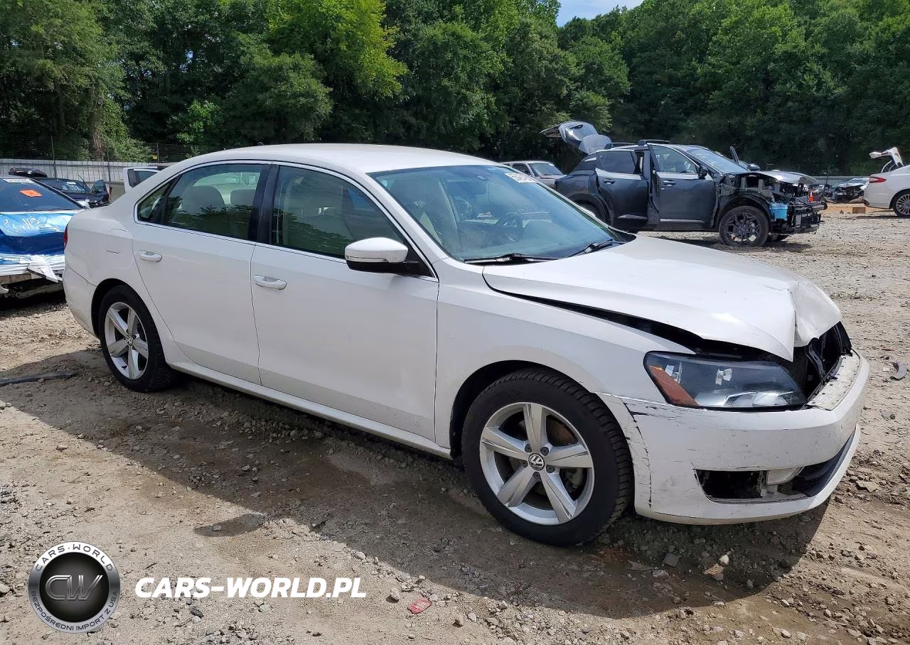 2015 Volkswagen Passat S VIN:1VWAS7A39FC085196 - 4
