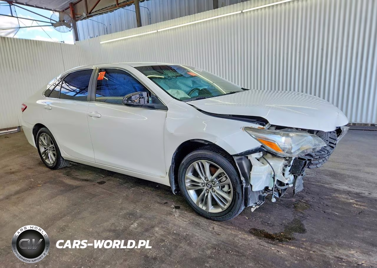 2017 Toyota Camry Se VIN:4T1BF1FK2HU639700 - 4