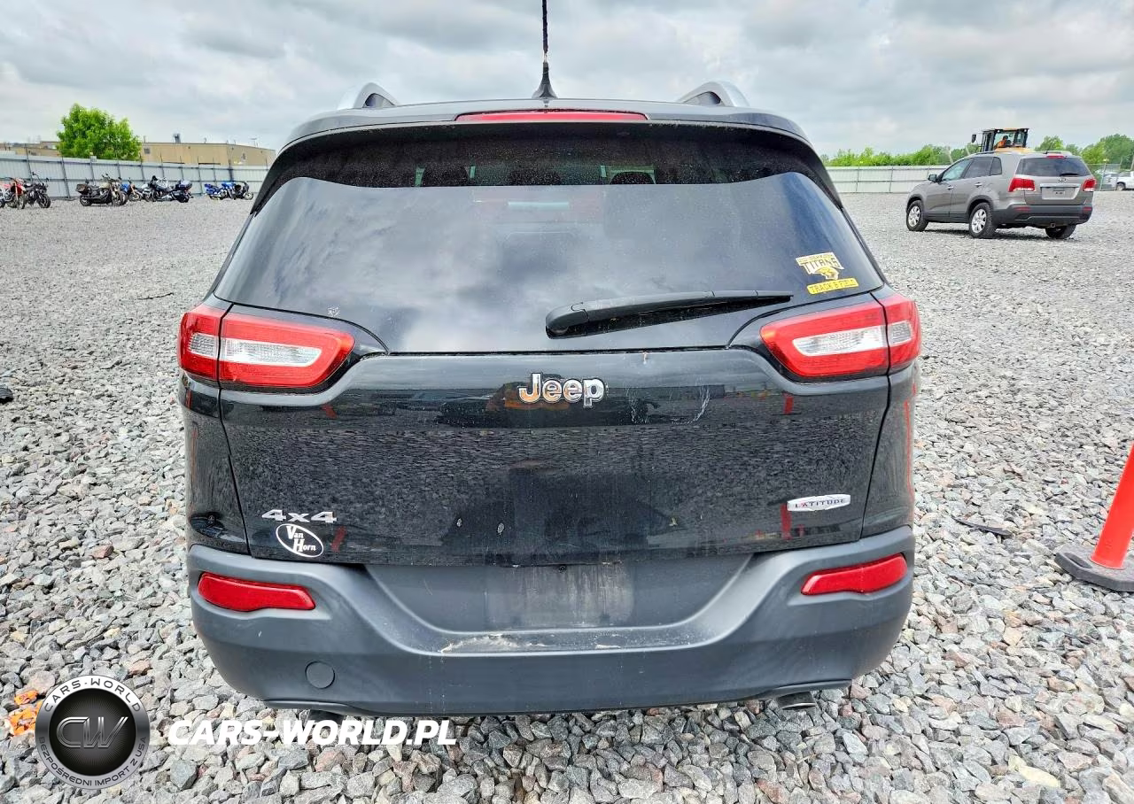 2014 Jeep Cherokee Latitude VIN:1C4PJMCS5EW120977 - 6