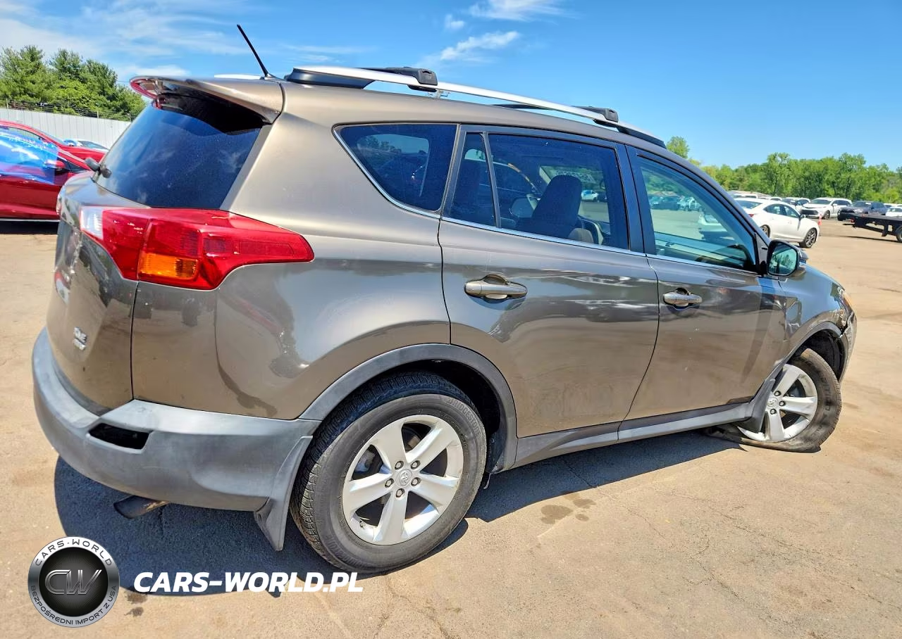 2013 Toyota Rav4 Xle VIN:2T3RFREV0DW039008 - 3