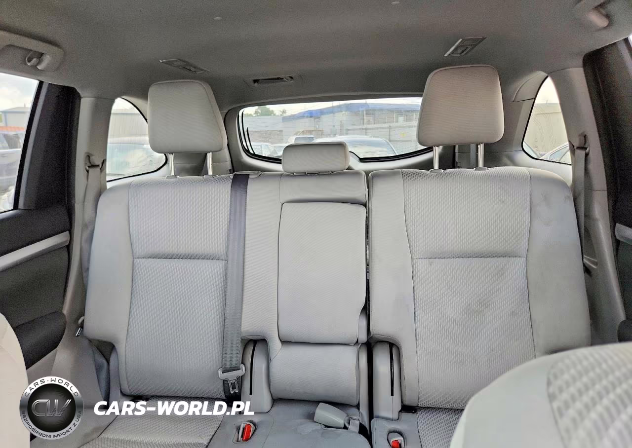 2019 Toyota Highlander Le VIN:5TDZARFHXKS043413 - 10
