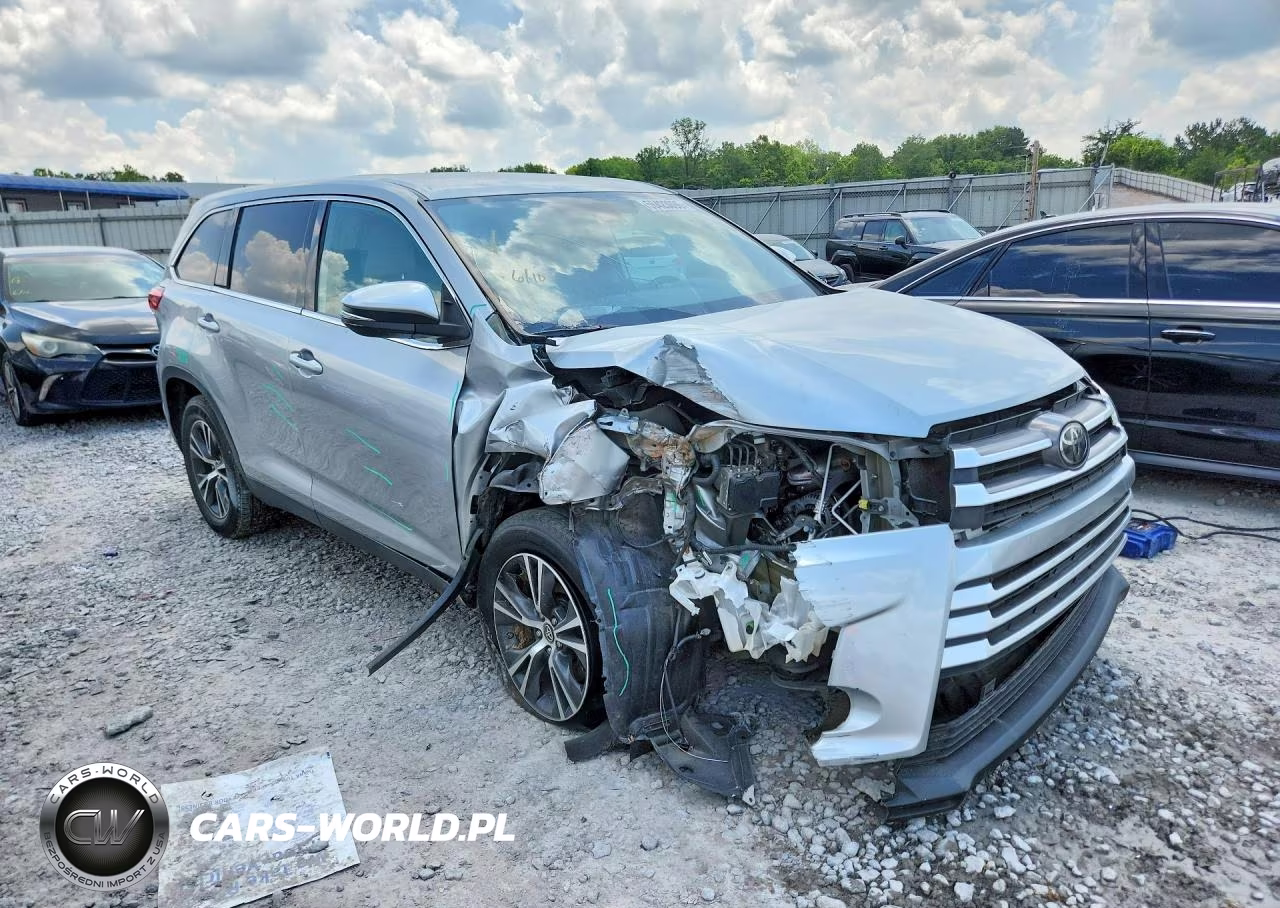 2019 Toyota Highlander Le VIN:5TDZARFHXKS043413 - 4