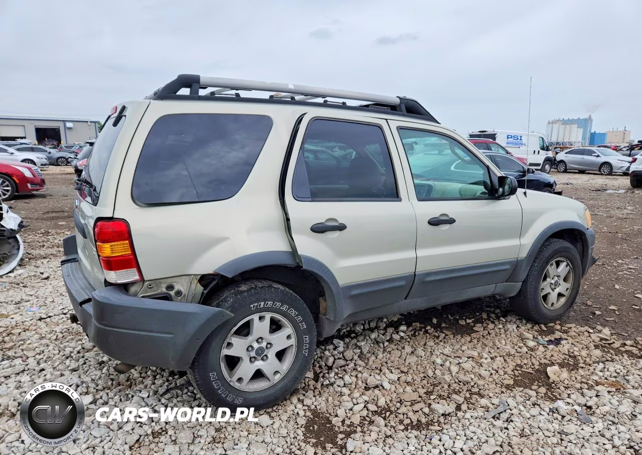 2004 Ford Escape Xlt VIN:1FMYU93184KA64096 - 3