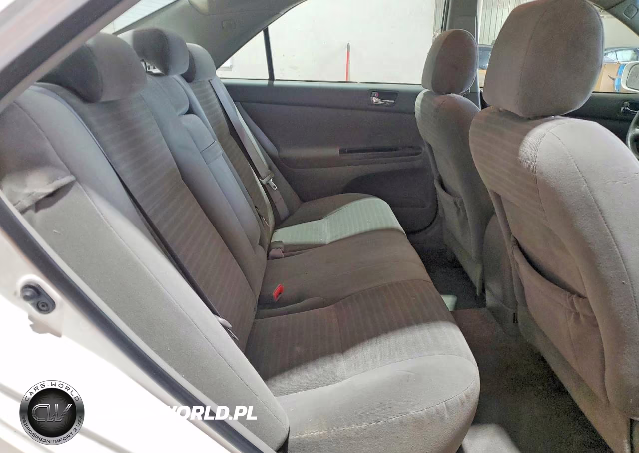 2005 Toyota Camry Le VIN:4T1BE30K65U610512 - 10
