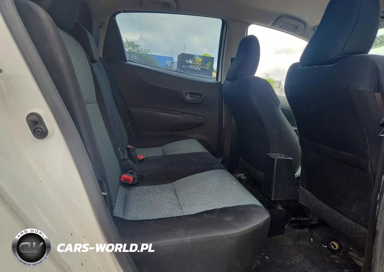 2012 Toyota Yaris 5-Door Se VIN:JTDKTUD32CD505725 - 10