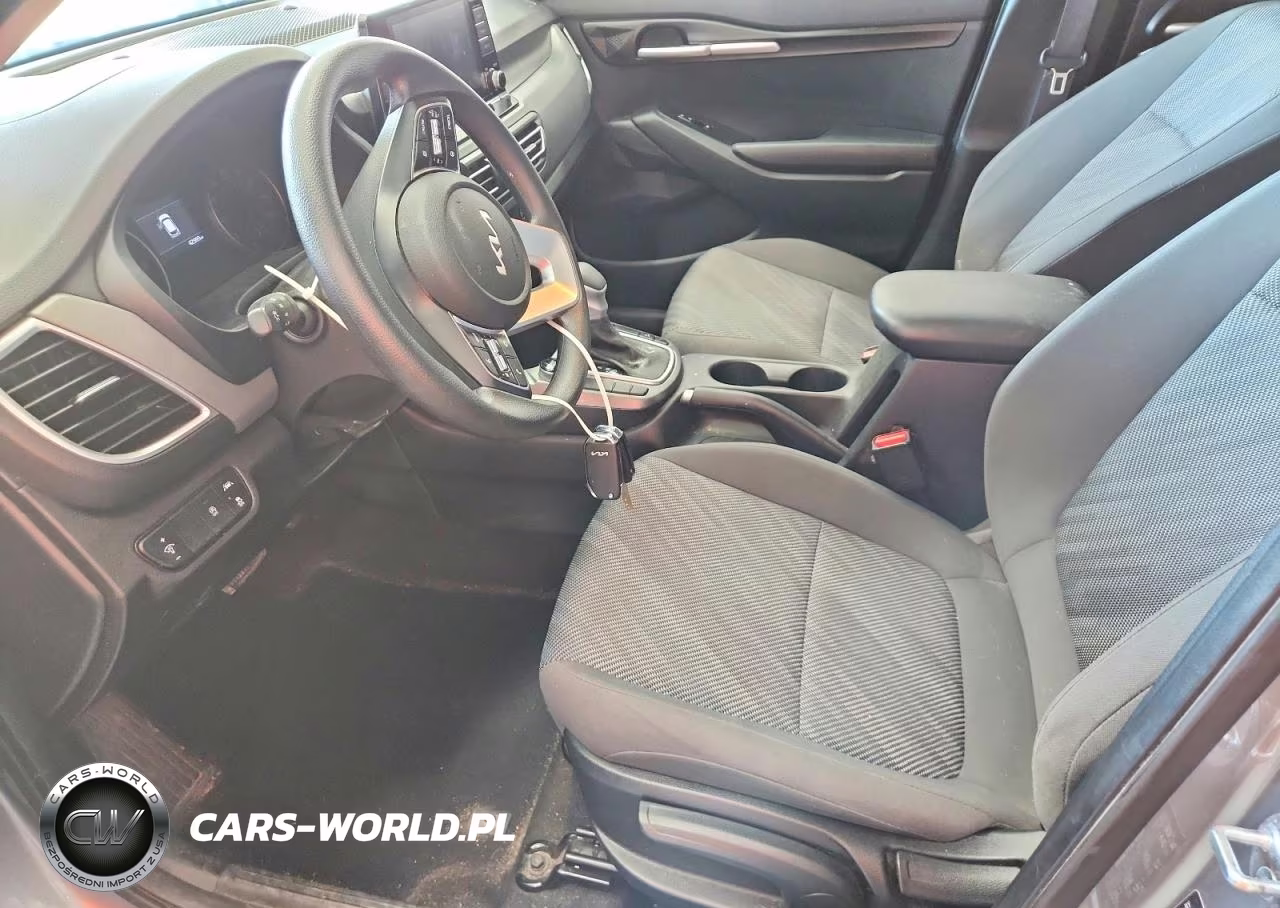 2023 Kia Seltos Lx VIN:KNDEPCAA3P7458756 - 7