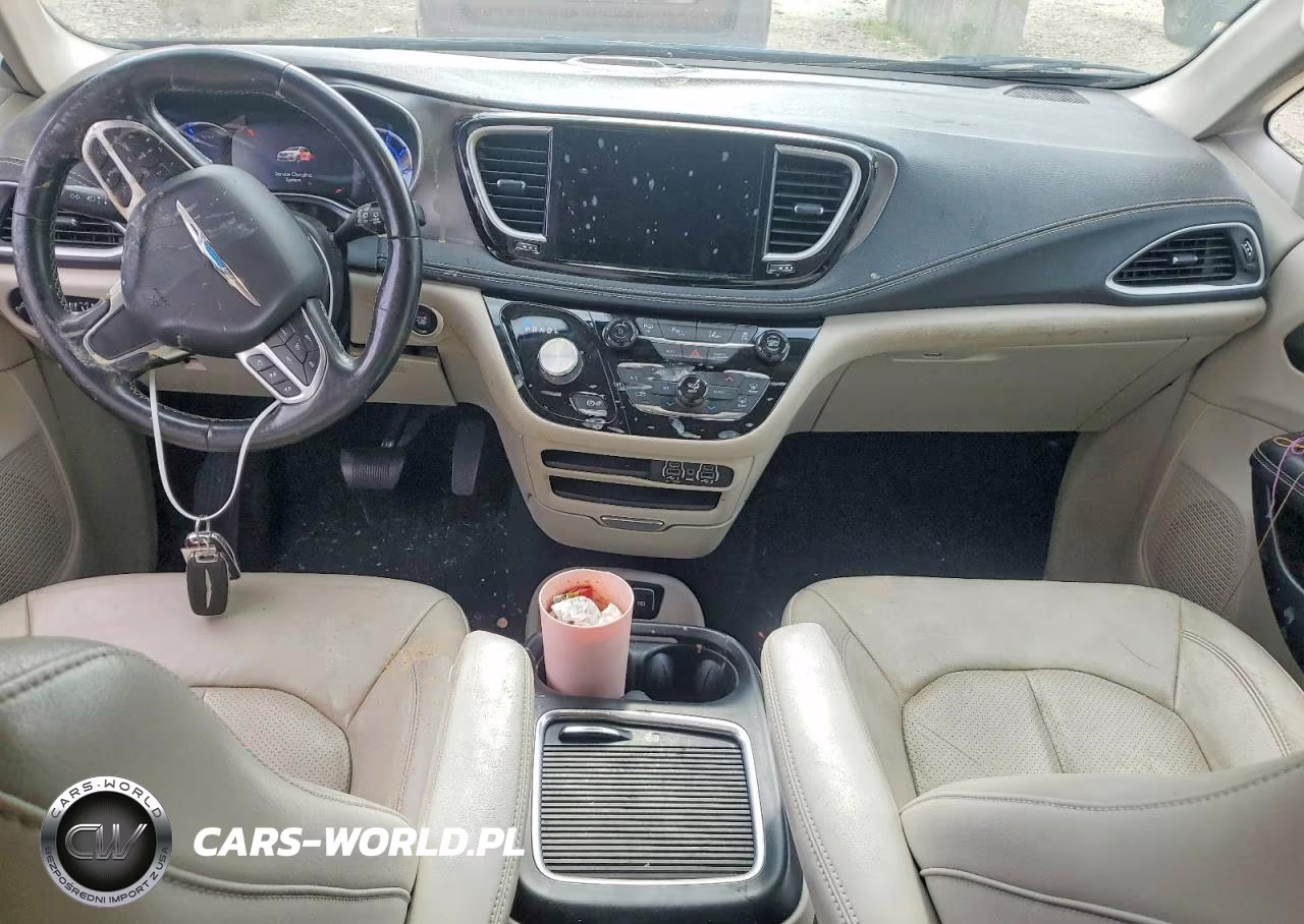 2021 Chrysler Pacifica Hybrid Touring L VIN:2C4RC1L73MR596231 - 8
