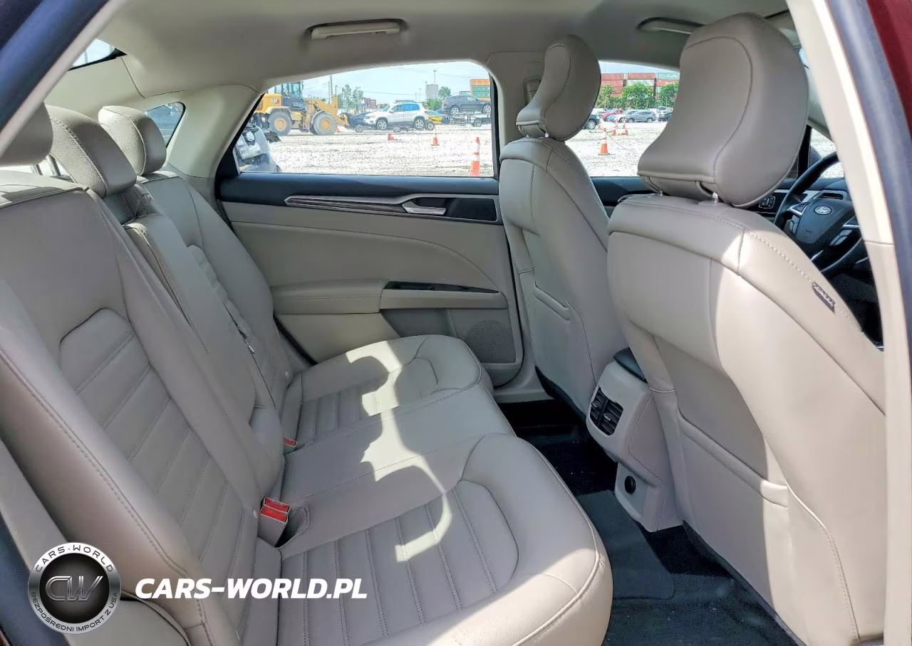2018 Ford Fusion Se VIN:3FA6P0HDXJR252567 - 10