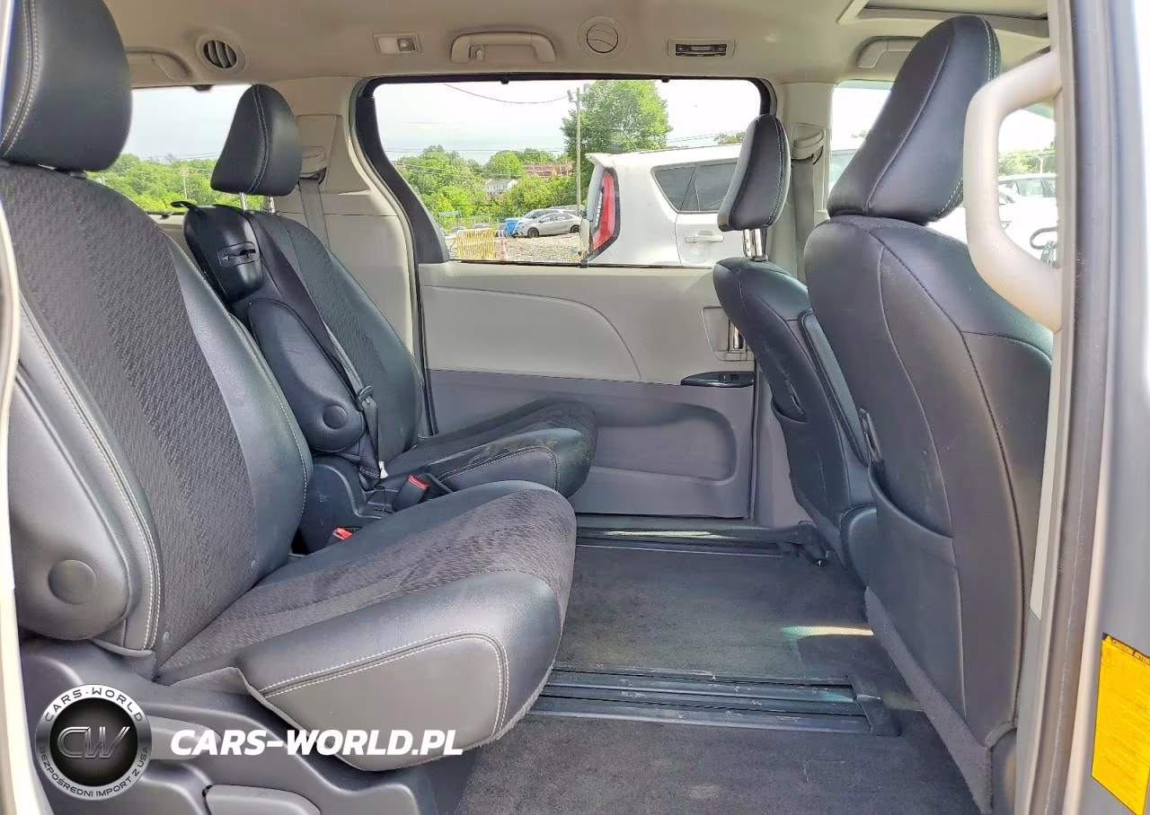 2014 Toyota Sienna VIN:5TDXK3DC8ES436078 - 11