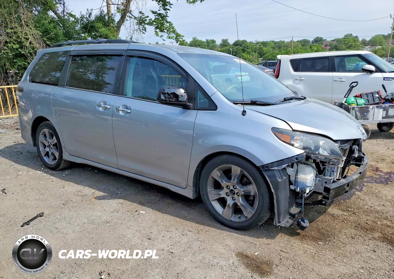 2014 Toyota Sienna VIN:5TDXK3DC8ES436078 - 4