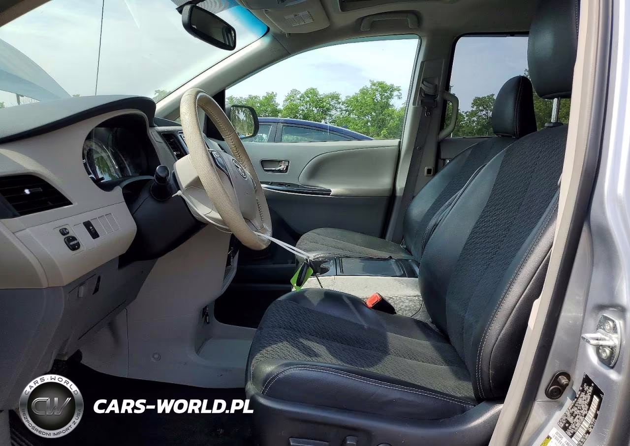 2014 Toyota Sienna VIN:5TDXK3DC8ES436078 - 7