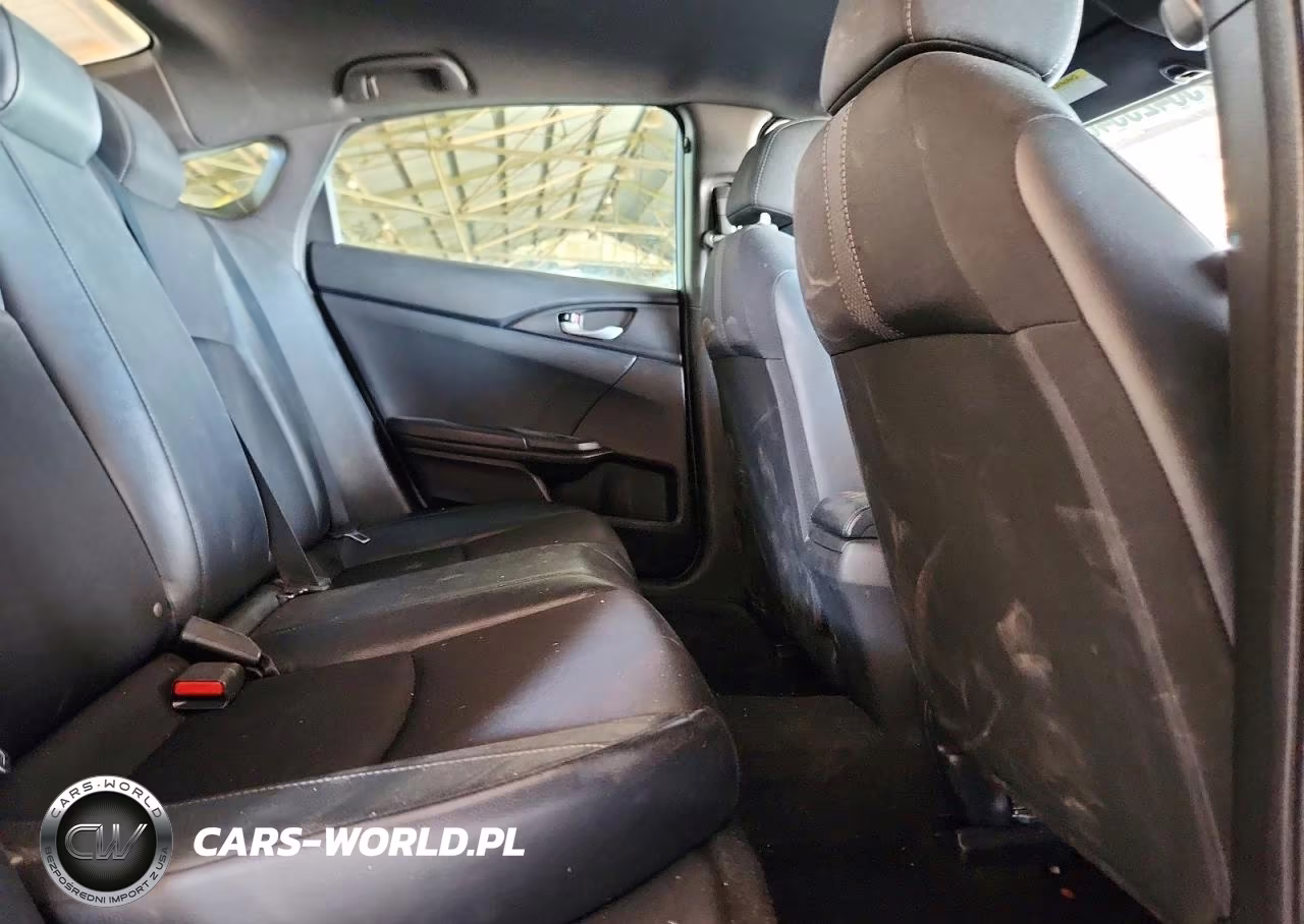 2019 Honda Civic Sport VIN:19XFC2F82KE006483 - 10
