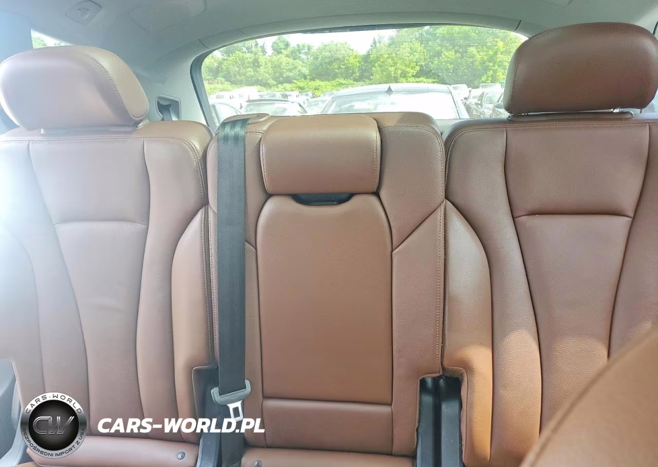 2019 Audi Q7 Premium Plus VIN:WA1LHAF71KD018142 - 10
