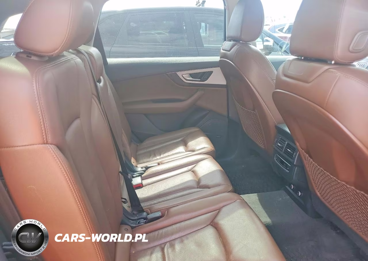 2019 Audi Q7 Premium Plus VIN:WA1LHAF71KD018142 - 11