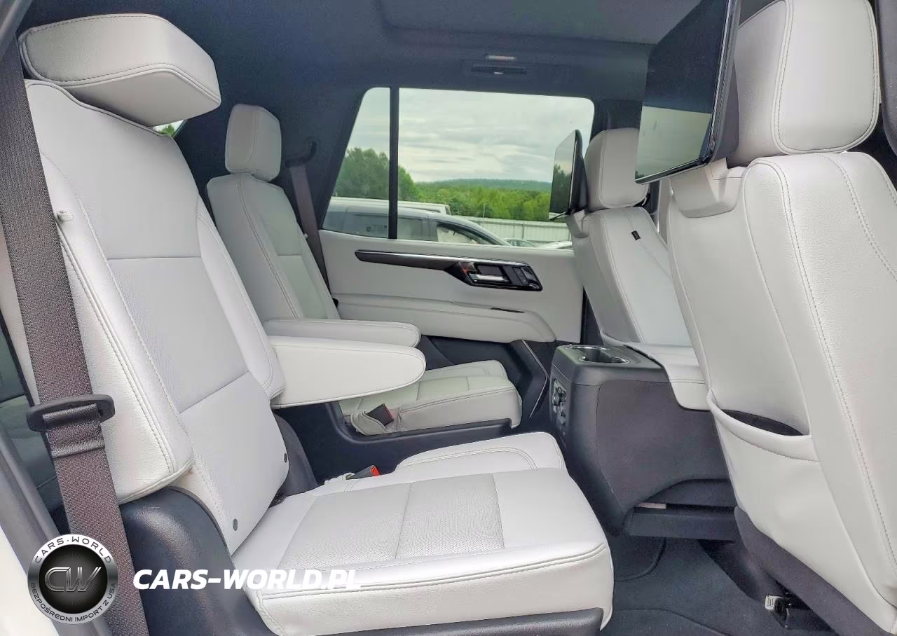 2025 Chevrolet Tahoe K1500 Premier VIN:1GNS6SRD8SR106226 - 11