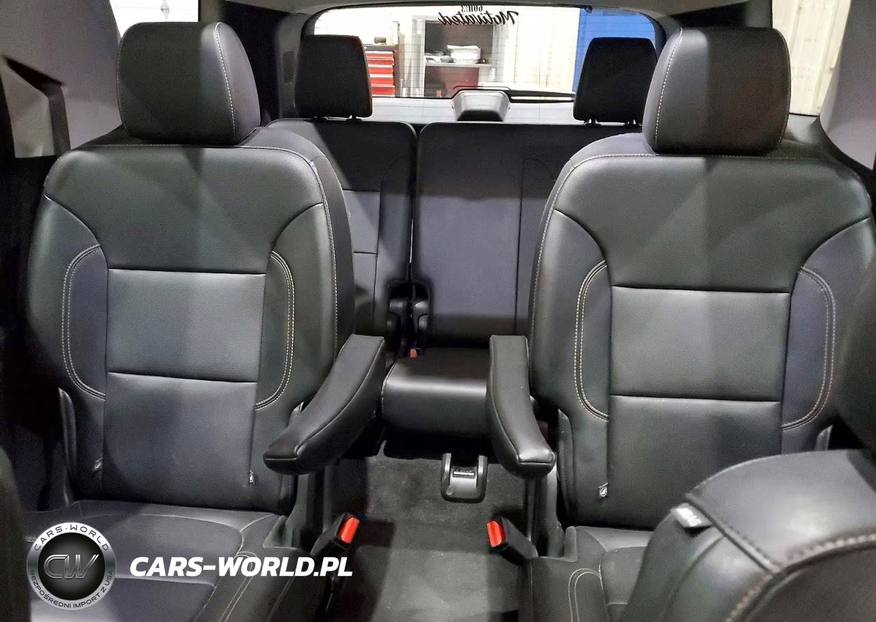 2019 Chevrolet Traverse Premier VIN:1GNEVKKW0KJ113178 - 10