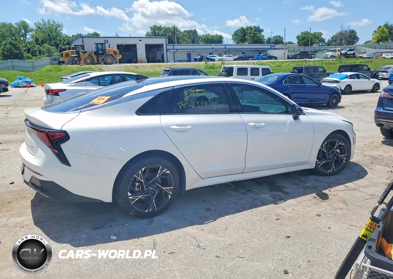 2025 Kia K5 Gt Line VIN:KNAG64J79S5337592 - 3