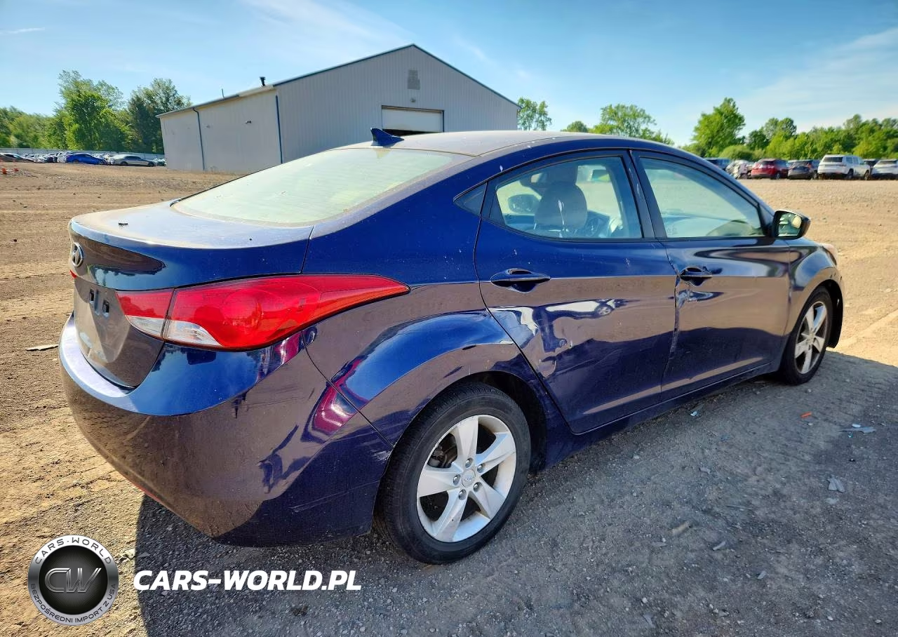 2013 Hyundai Elantra Gls VIN:5NPDH4AE0DH314266 - 3
