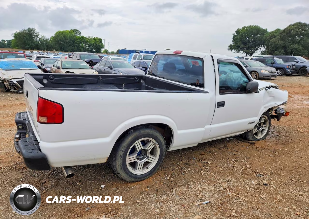 1998 Chevrolet S Truck S10 VIN:1GCCS1446W8252954 - 3