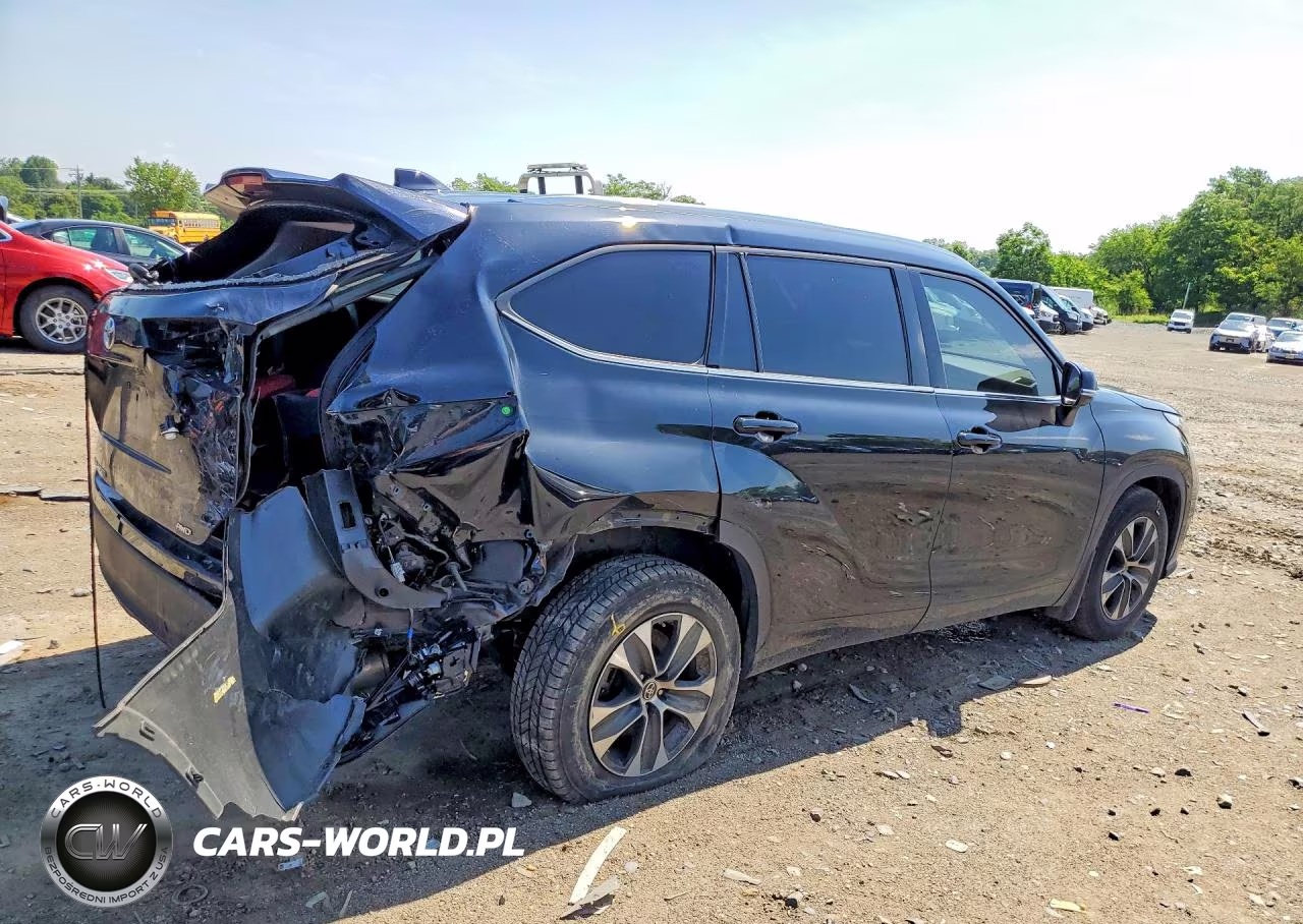 2020 Toyota Highlander Xle VIN:5TDHZRBH6LS506742 - 3