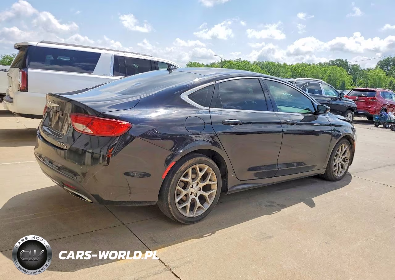 2016 Chrysler 200 C VIN:1C3CCCCG4GN135370 - 3