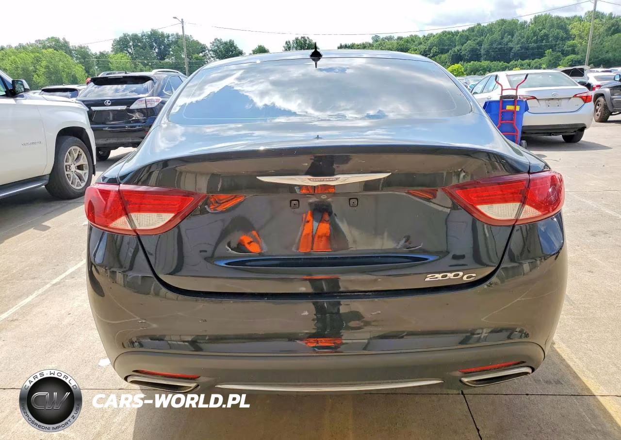 2016 Chrysler 200 C VIN:1C3CCCCG4GN135370 - 6