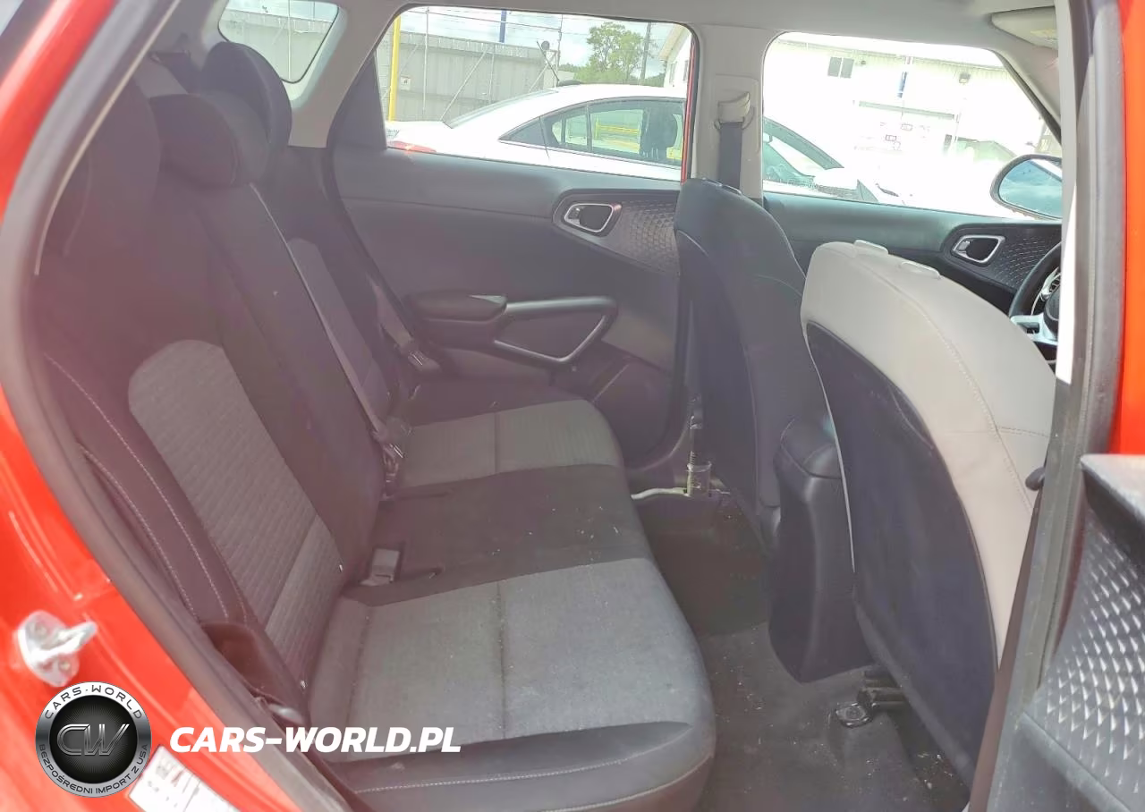 2021 Kia Soul S VIN:KNDJ23AUXM7140958 - 11