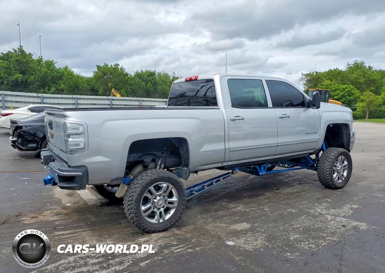 2015 Chevrolet Silverado K2500 Heavy Duty Ltz VIN:1GC1KWE83FF172786 - 3