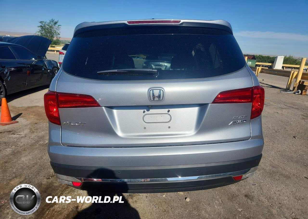 2018 Honda Pilot Elite VIN:5FNYF6H02JB069882 - 6