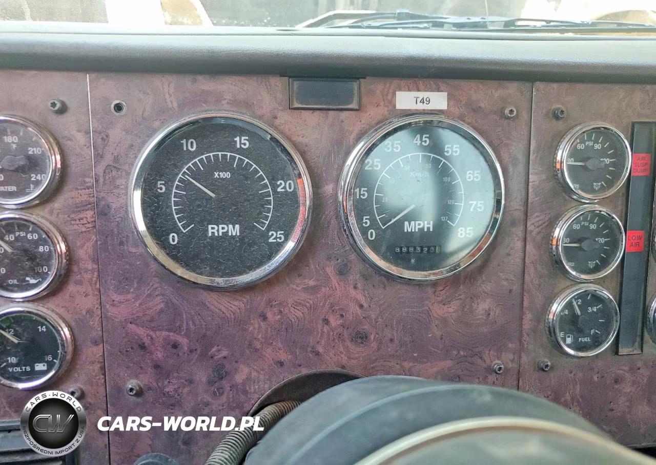 2000 International 9900 9900I VIN:2HSCHAPR9YC068325 - 8