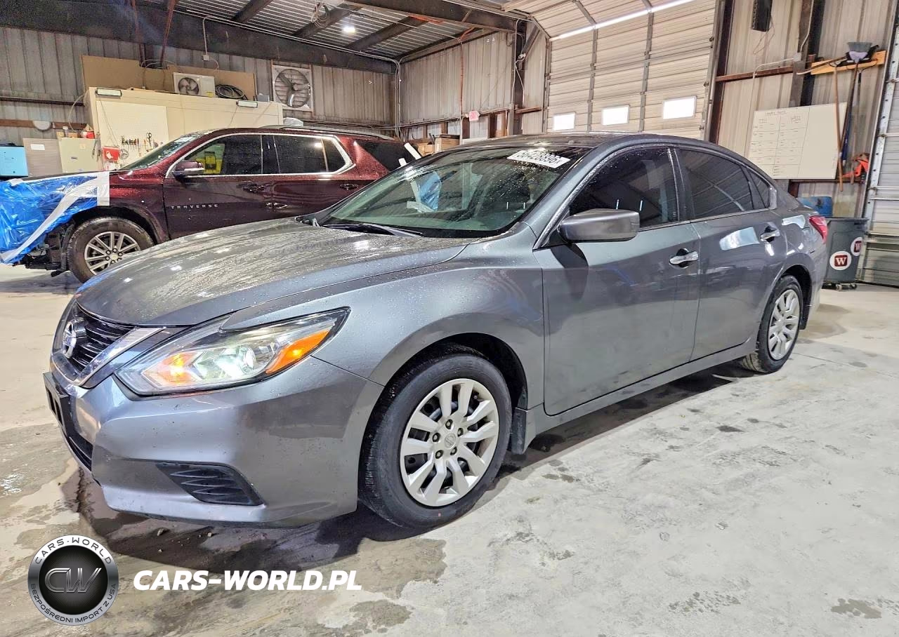 2017 Nissan Altima 2.5 S – zdjęcie 1 z 12