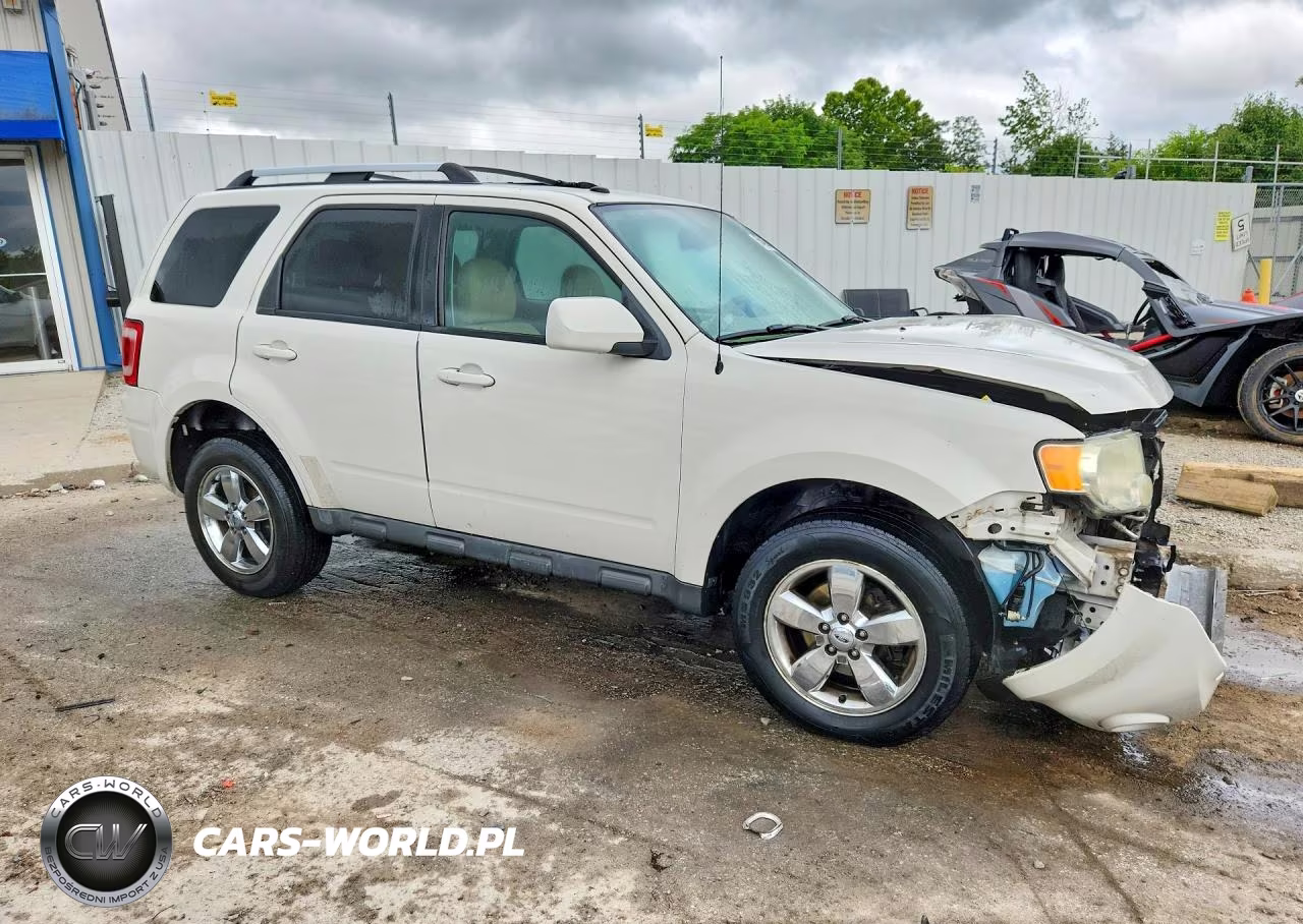 2010 Ford Escape Limited VIN:1FMCU0EG8AKA43414 - 4