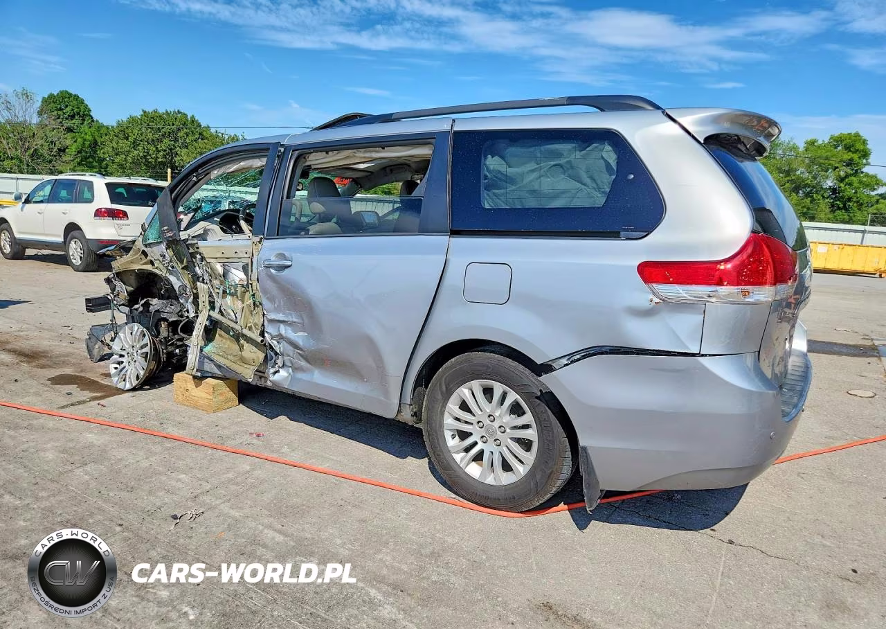 2014 Toyota Sienna Xle 8-Passenger VIN:5TDYK3DC4ES434901 - 2