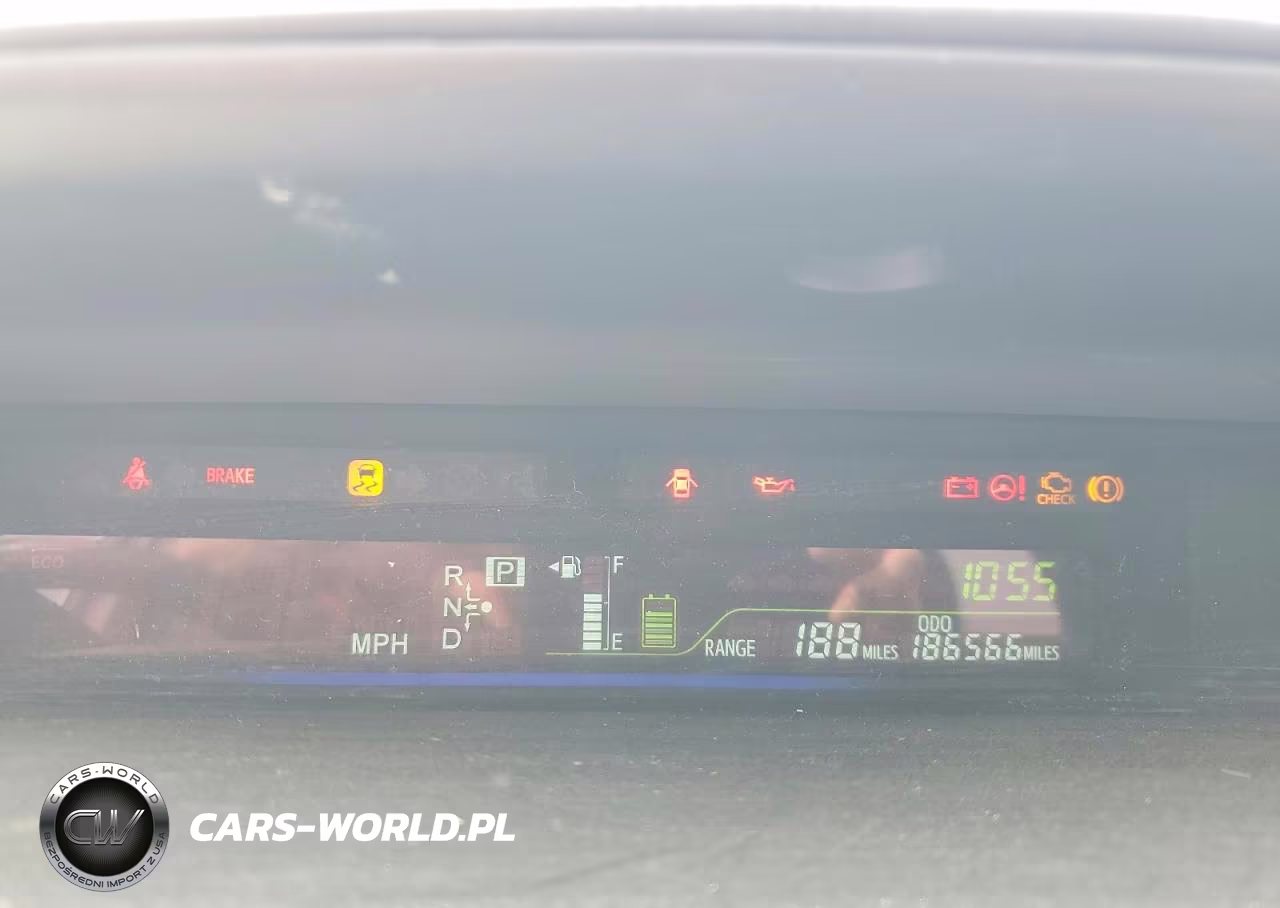 2012 Toyota Prius V Two VIN:JTDZN3EU2C3084721 - 9