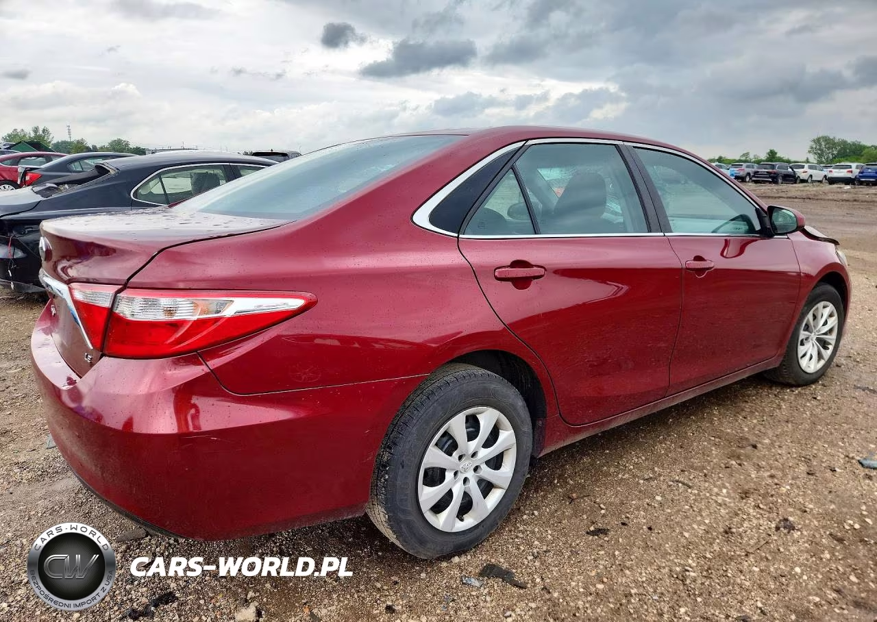 2016 Toyota Camry Le VIN:4T1BF1FK0GU509218 - 3