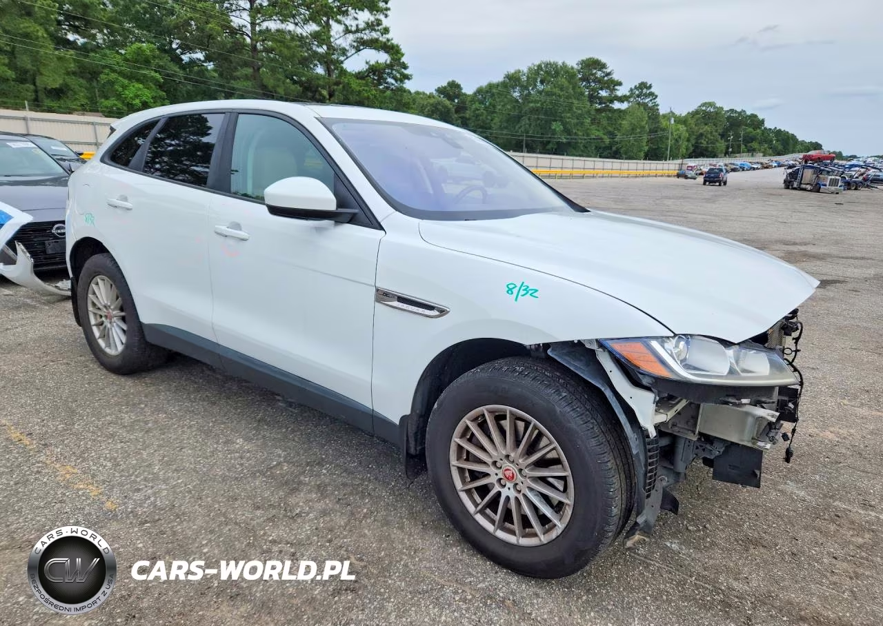 2017 Jaguar F-Pace VIN:SADCS2BV8HA054748 - 4