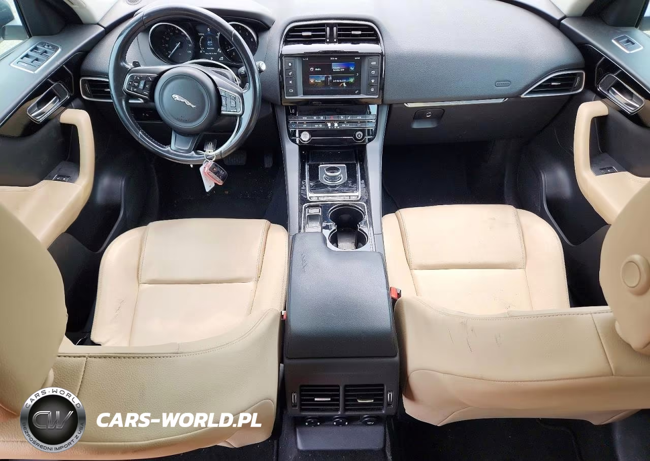2017 Jaguar F-Pace VIN:SADCS2BV8HA054748 - 8